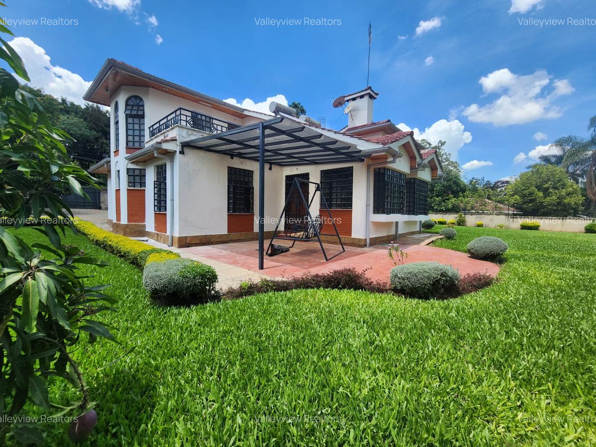 4 Bed Townhouse with En Suite at Lavington - 13