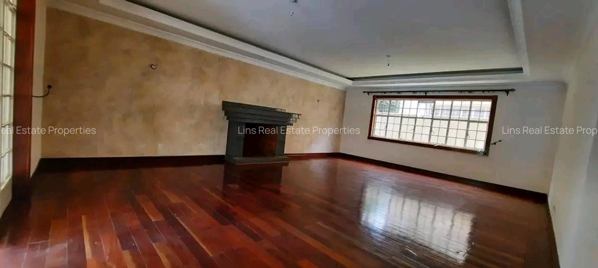5 Bed Townhouse with En Suite in Lavington - 4