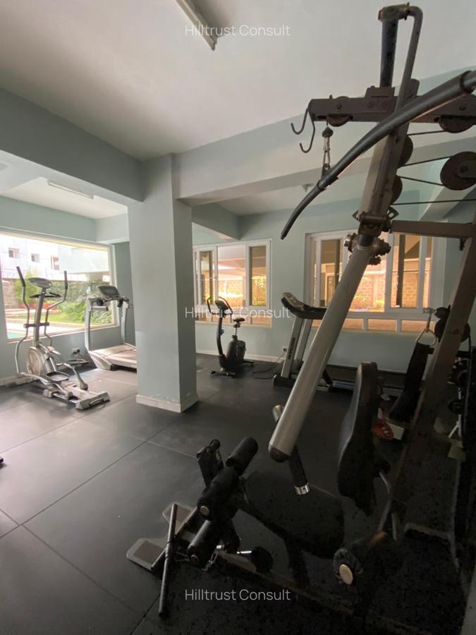 3 Bed Apartment with En Suite in Brookside - 12