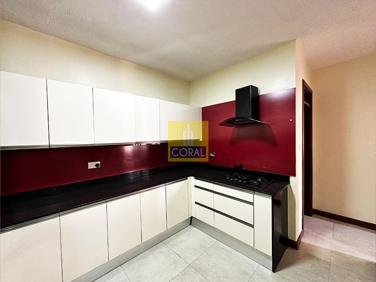 4 Bed Apartment with Borehole in Parklands - 8