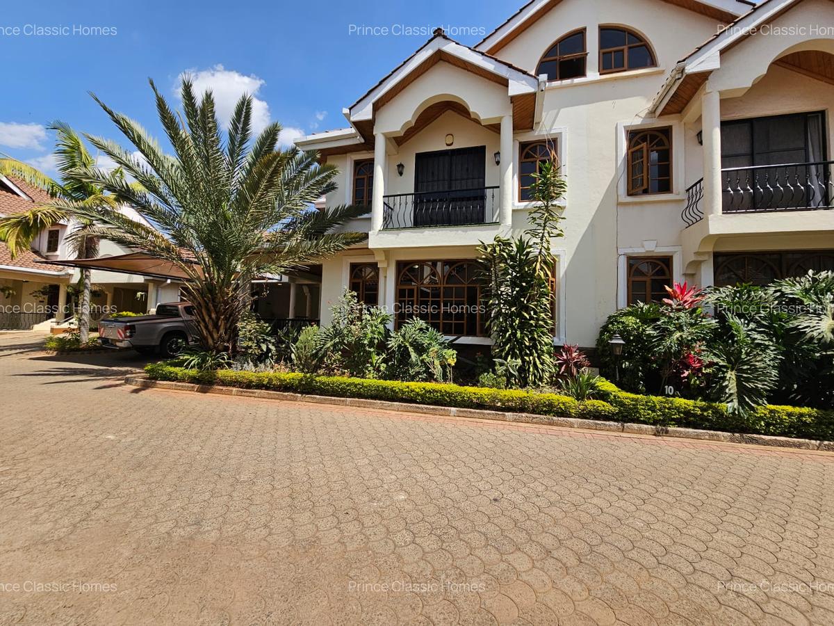 5 Bed Townhouse with En Suite in Lavington - 1