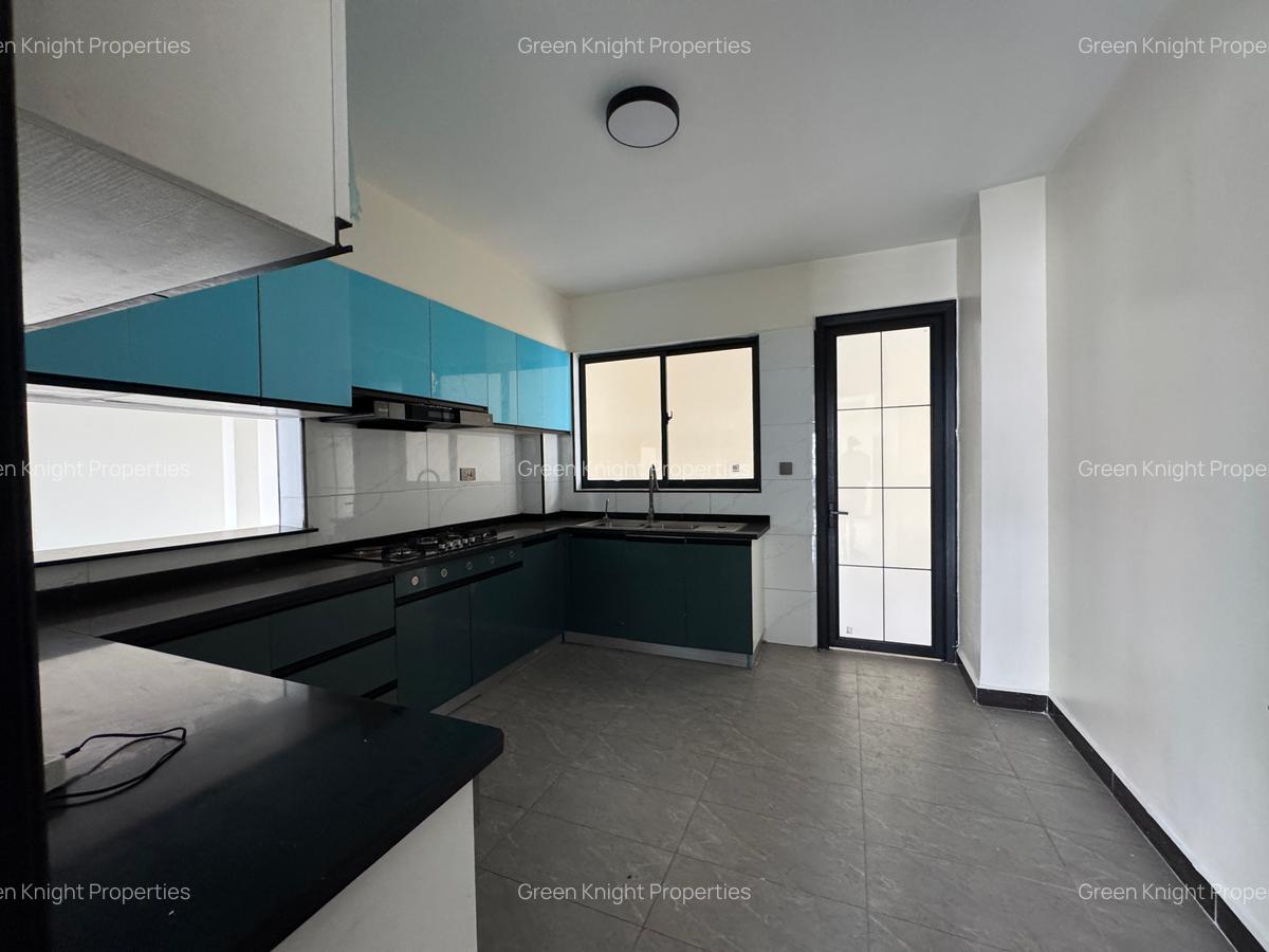 Serviced 4 Bed Apartment with En Suite in Lavington - 2