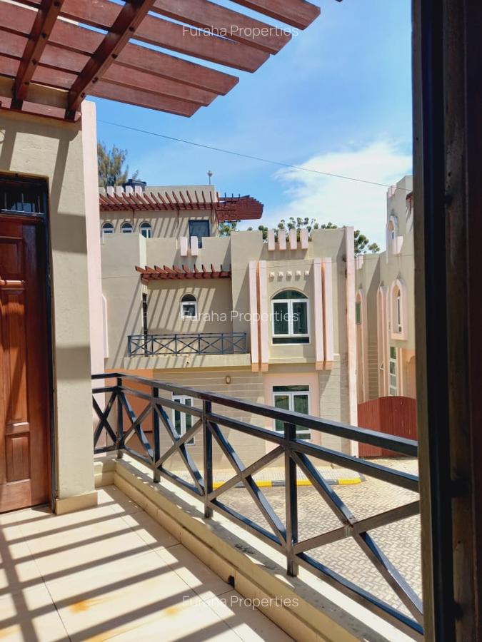 5 Bed House with En Suite in Nyali Area - 10