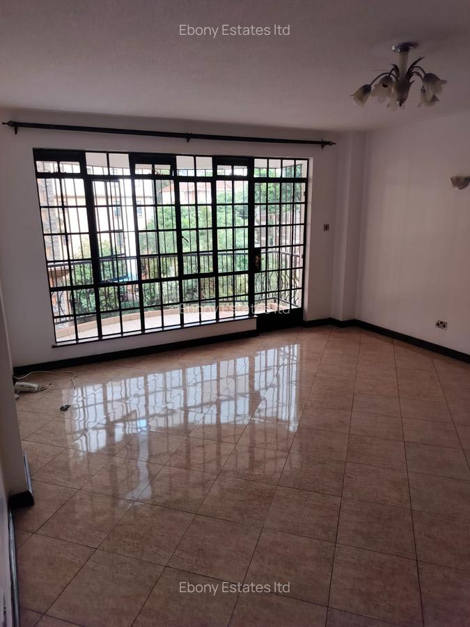 4 Bed Apartment with En Suite in Upper Hill - 10