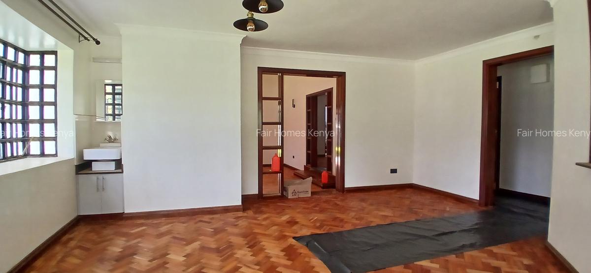 4 Bed Townhouse with En Suite at Lavington Green - 19