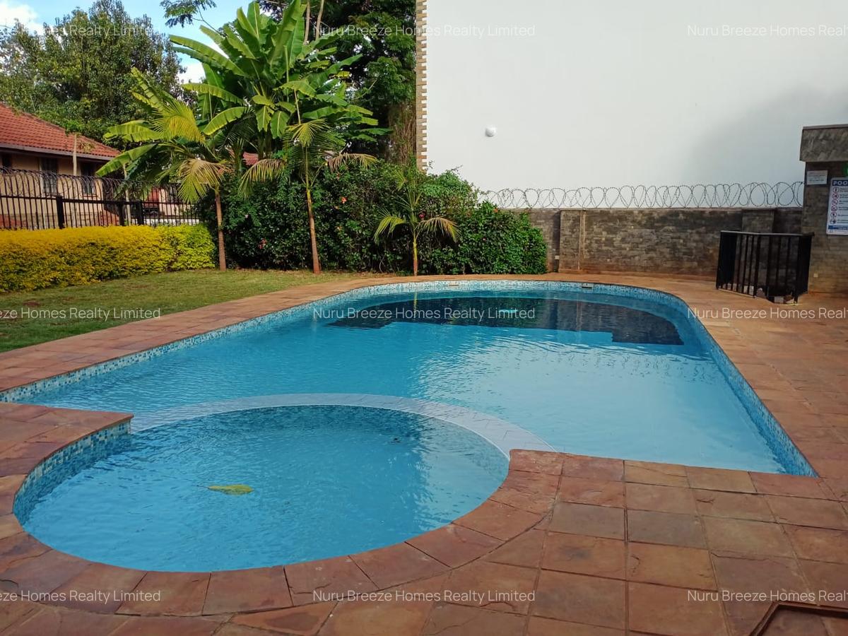 5 Bed Townhouse with En Suite in Brookside - 19