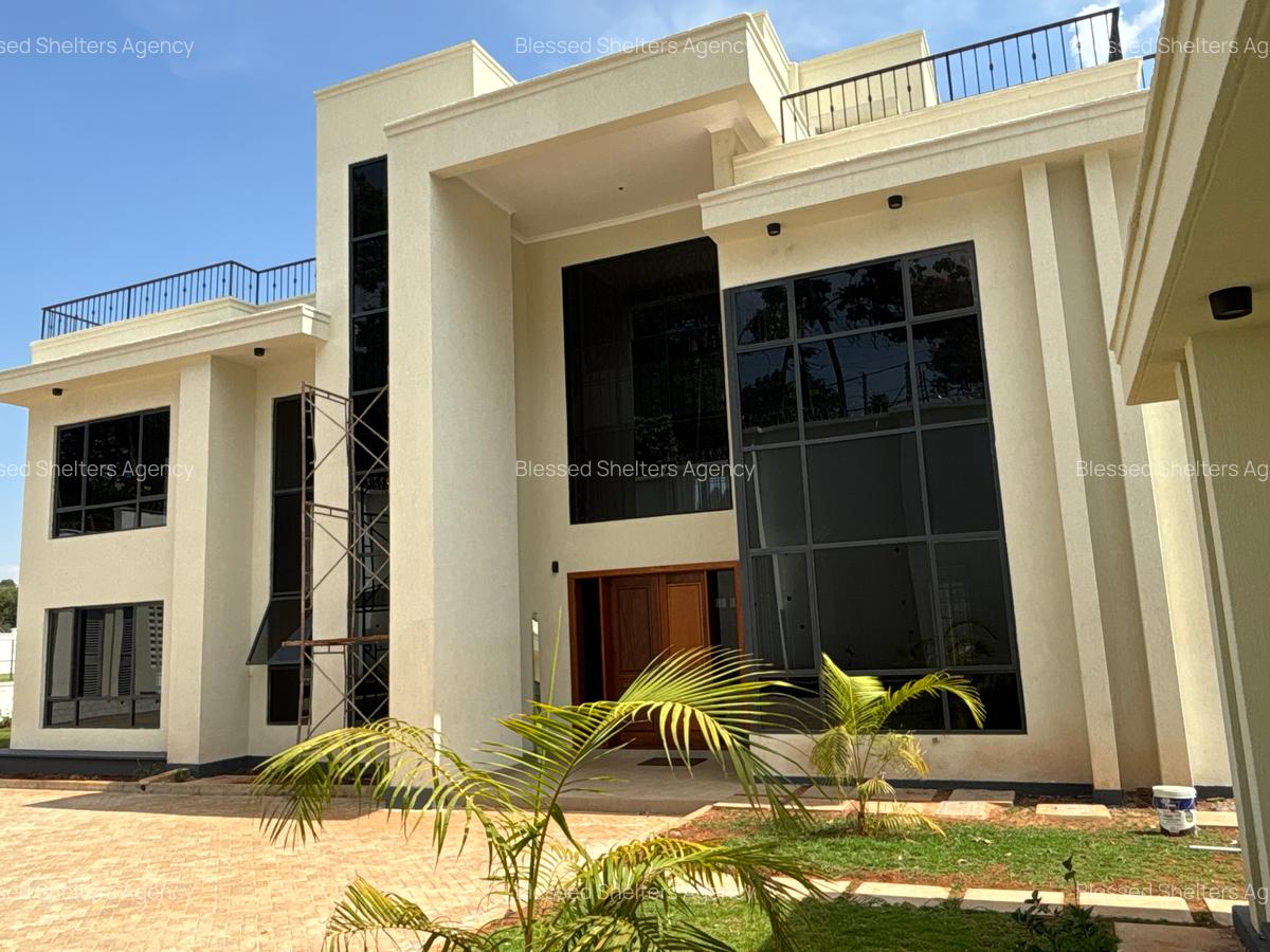 5 Bed Villa with En Suite in Loresho - 2