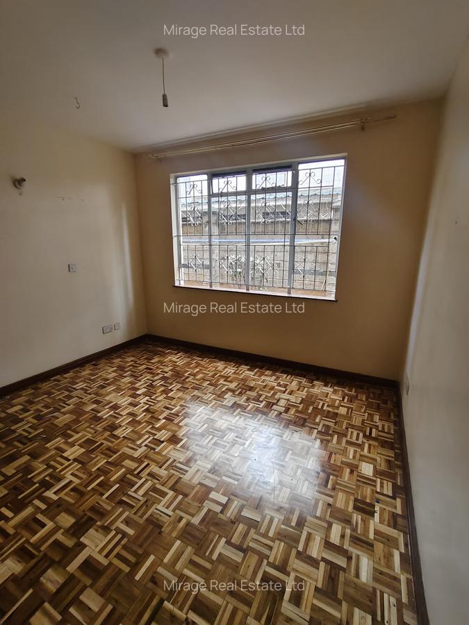 3 Bed Apartment with Swimming Pool in Kilimani - 10