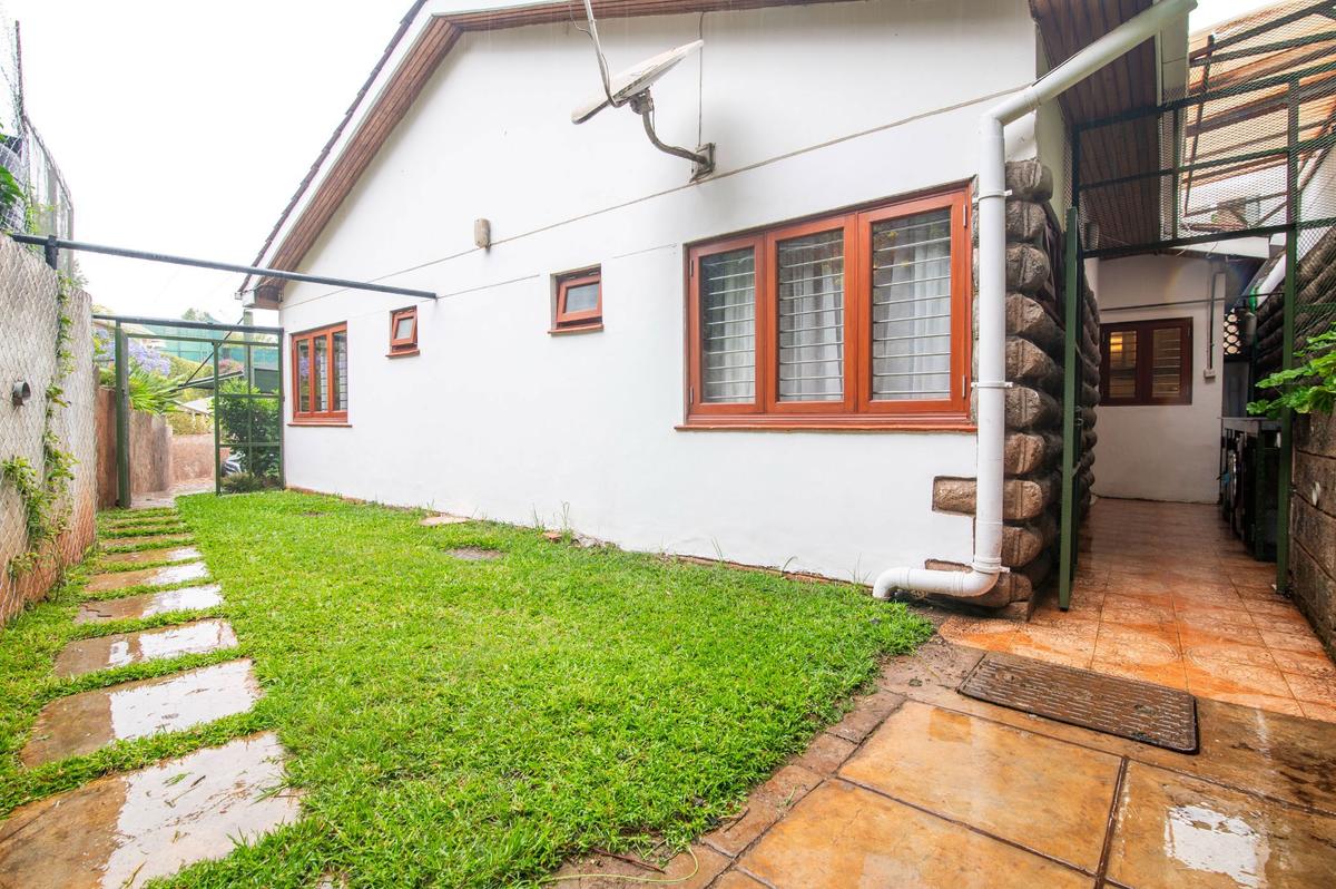 2 Bed Townhouse with En Suite in Kyuna - 1