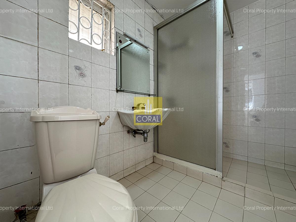 3 Bed Apartment in Brookside - 13