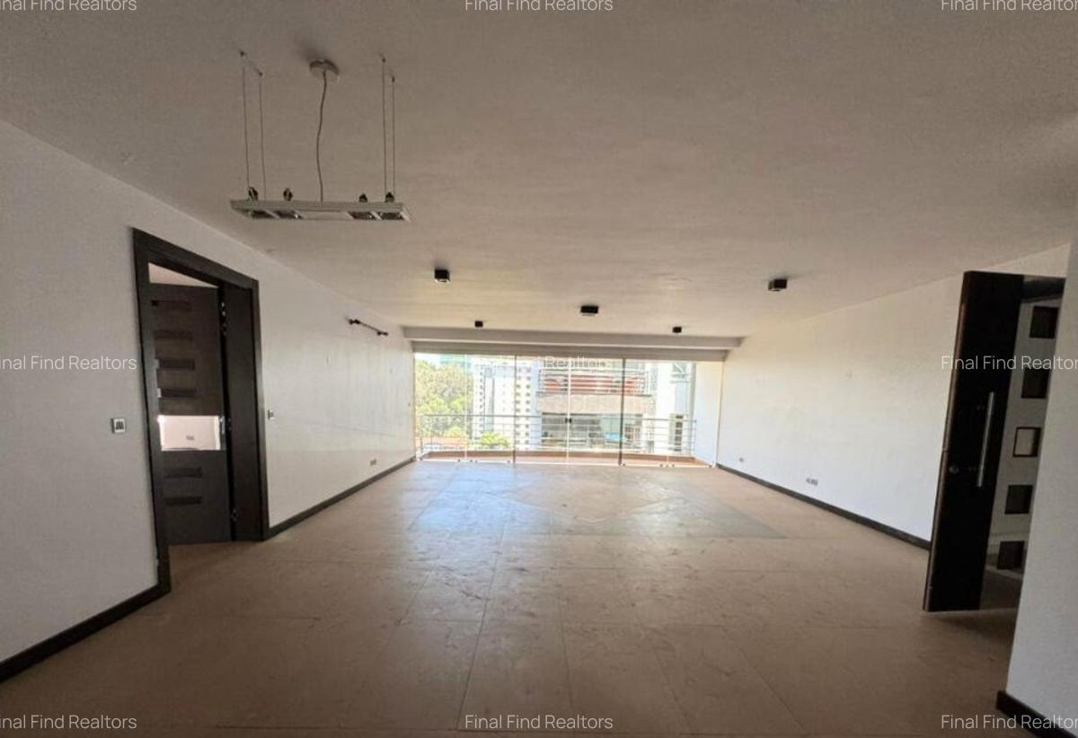 3 Bed Apartment with En Suite in Riverside - 10