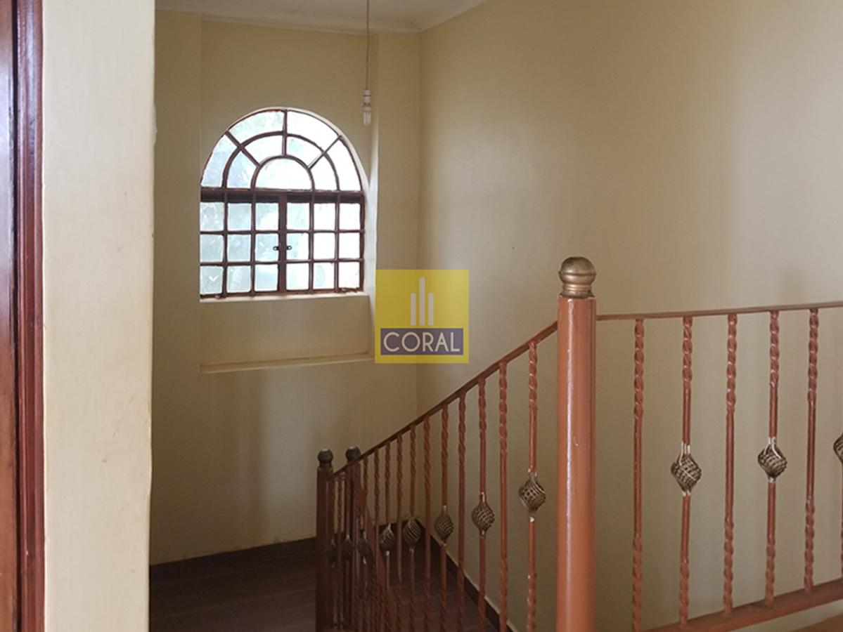 4 Bed House with Garden in Banana - 12