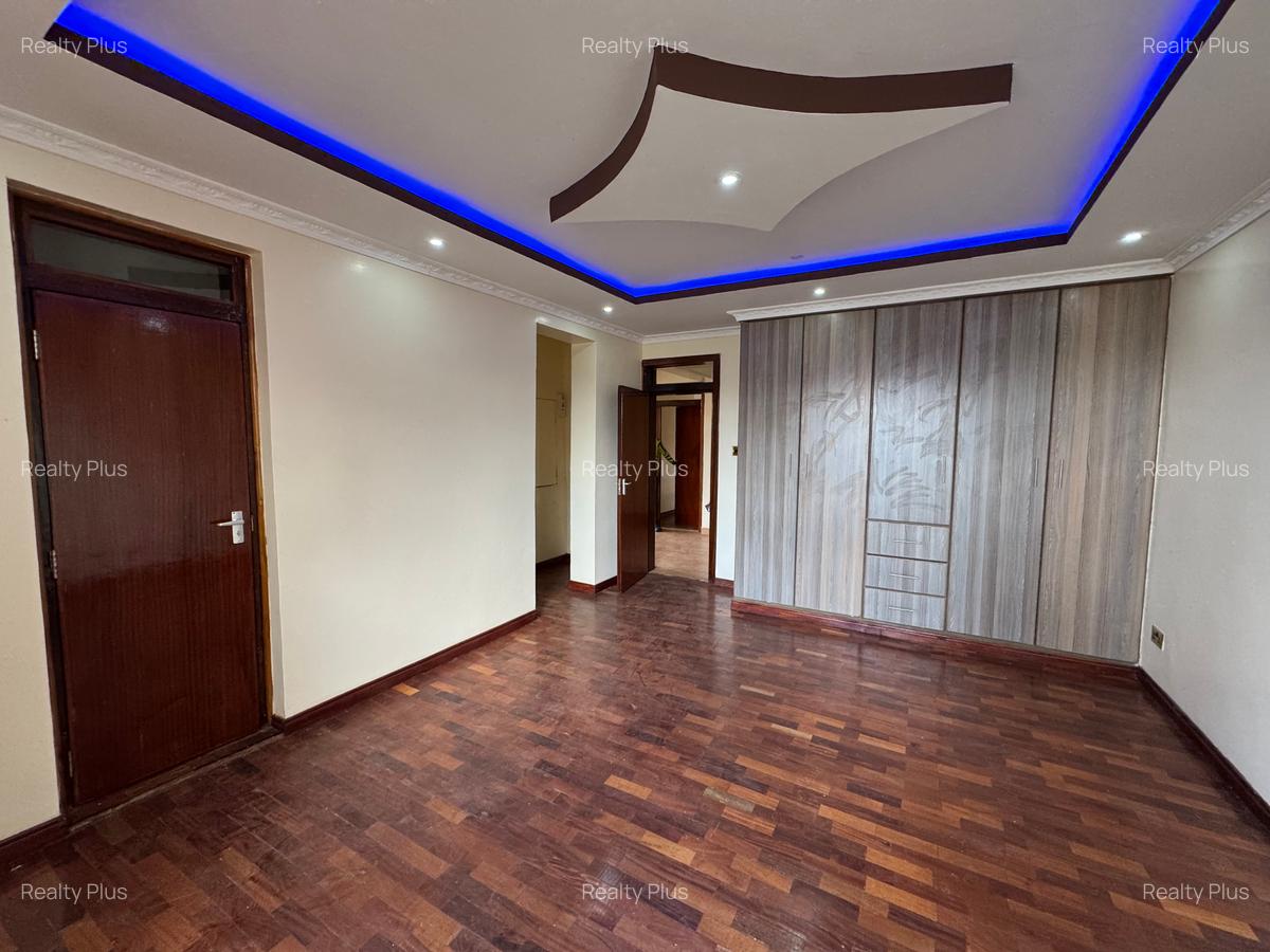 8 Bed Townhouse with En Suite in Runda - 10