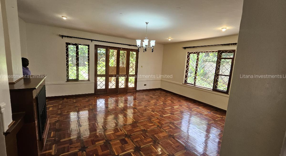 5 Bed House with En Suite at Old Runda - 3