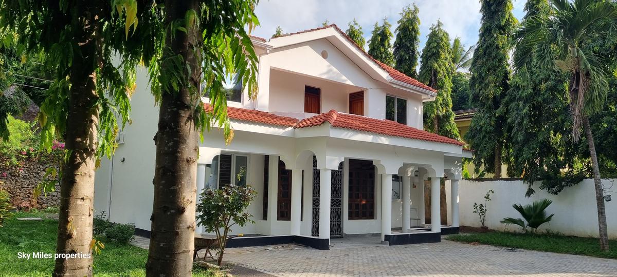 5 Bed House with En Suite at Mtwapa - 7