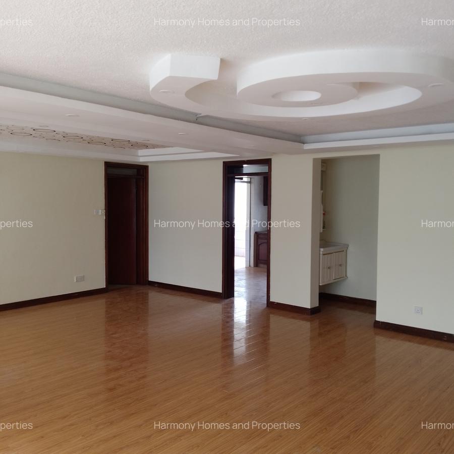 4 Bed Apartment with En Suite at Riverside - 1