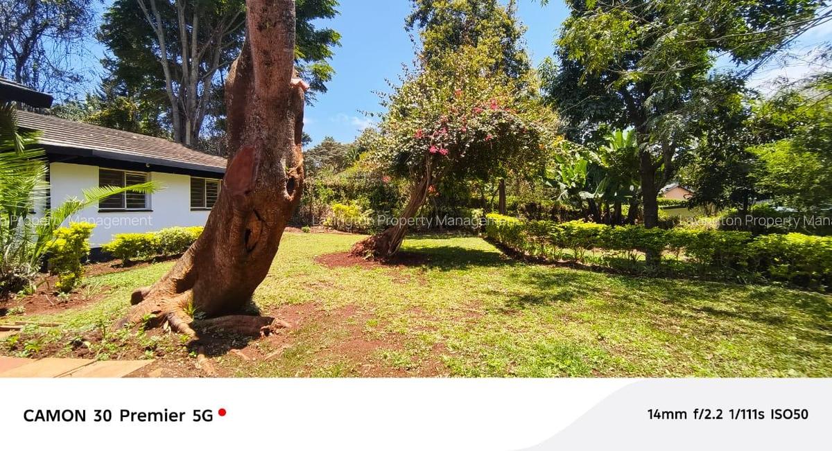 4 Bed House with En Suite at Loresho Crescent - 4