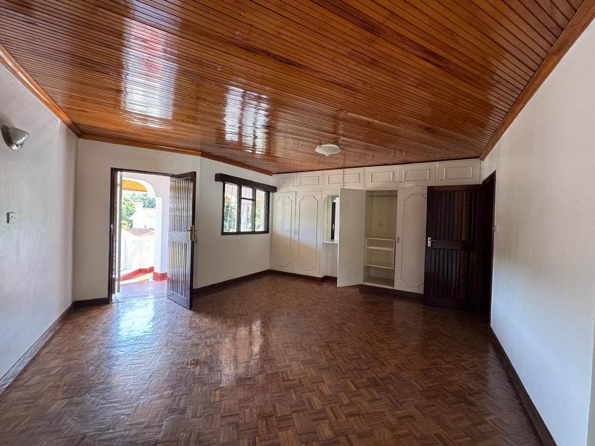 5 Bed House with En Suite in Gigiri - 5