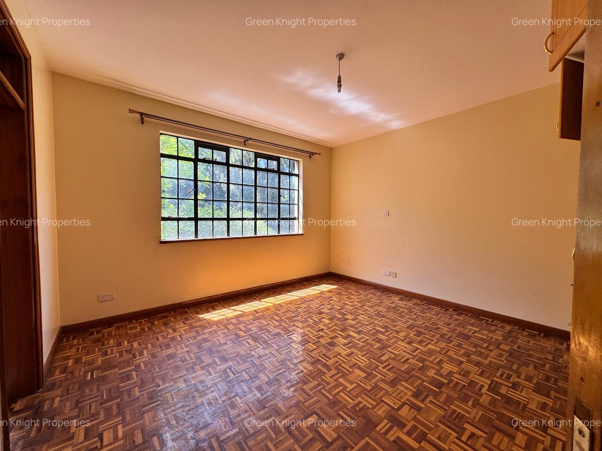 Serviced 3 Bed Apartment with En Suite in Kilimani - 9