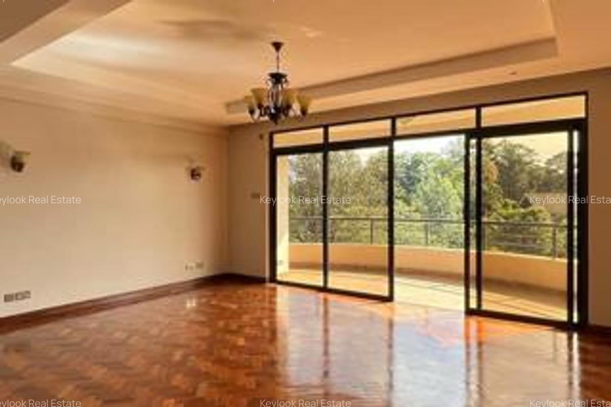 3 Bed Apartment with En Suite at Riverside Garden - 4