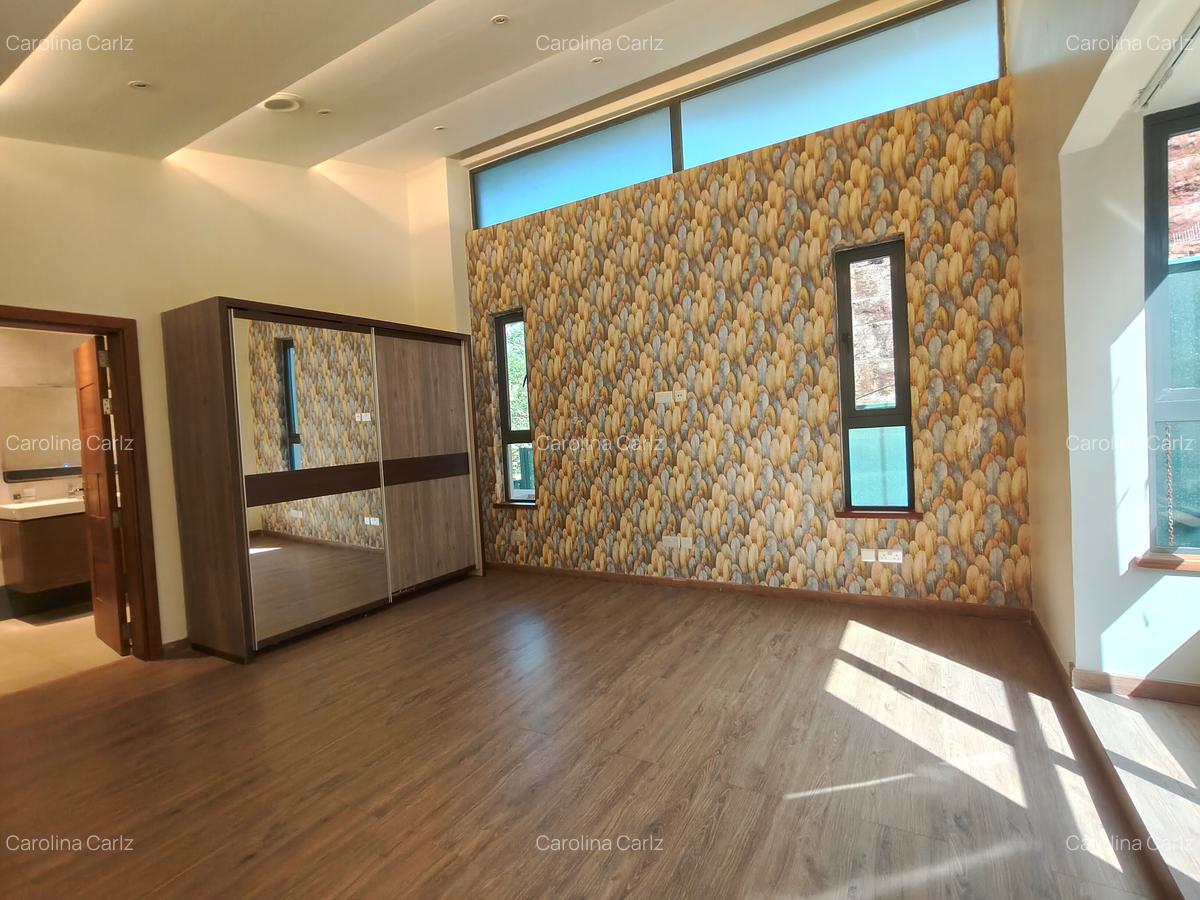 6 Bed House with En Suite at Westlands - 19