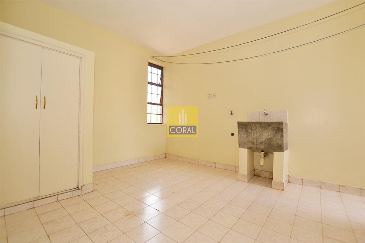 4 Bed Apartment with Swimming Pool in Westlands Area - 6