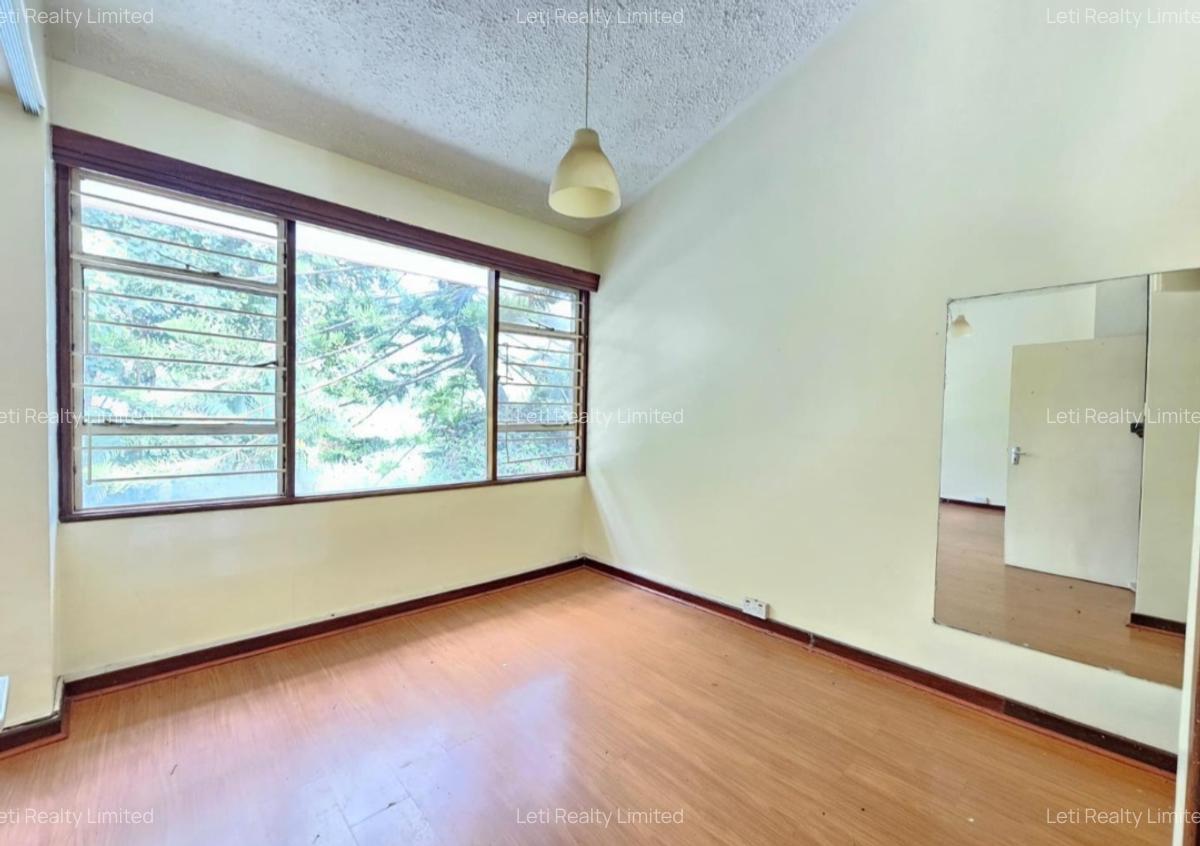 3 Bed Townhouse with En Suite in Kilimani - 5