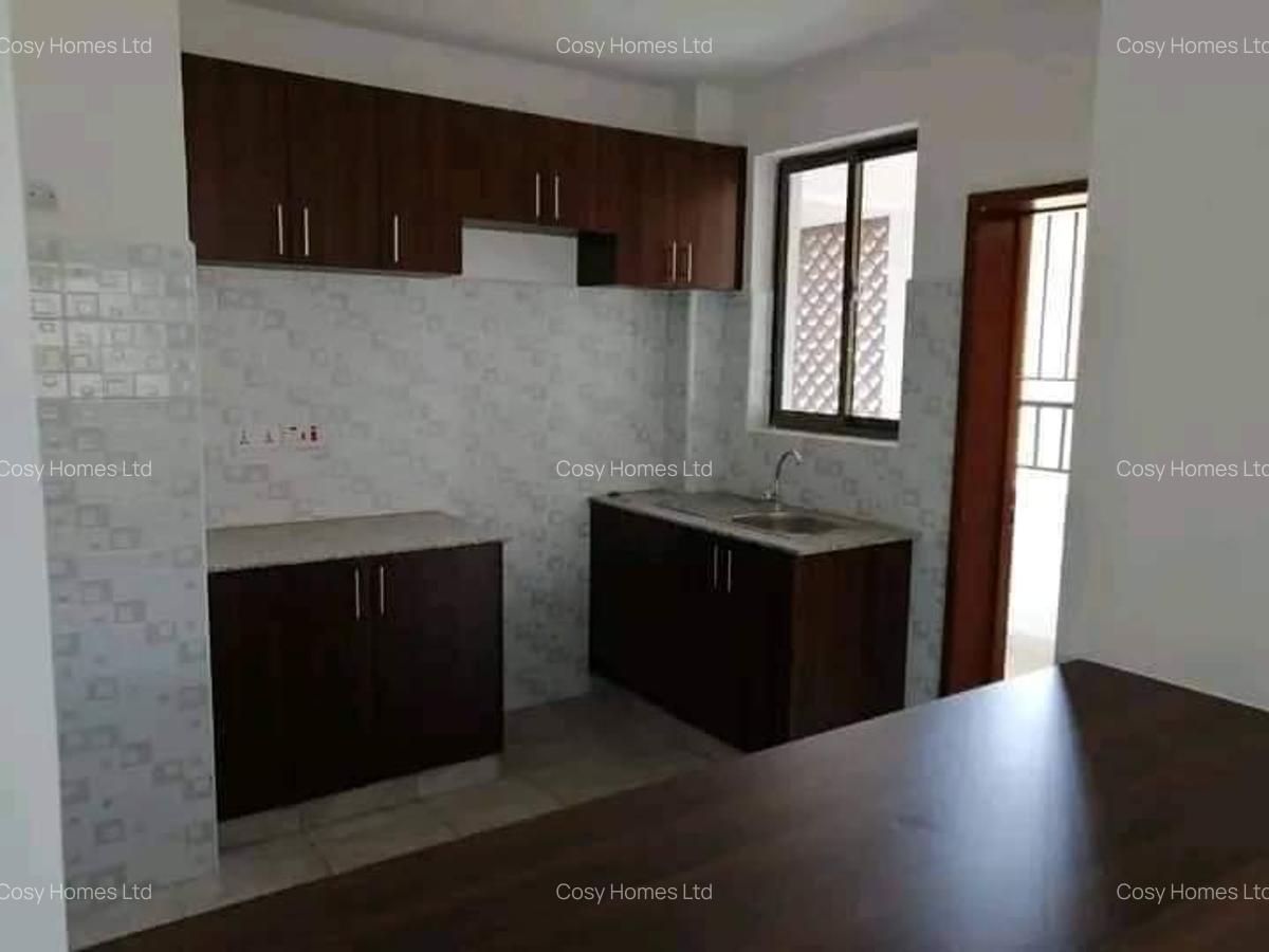 3 Bed Apartment with En Suite at Shanghai Rd - 6