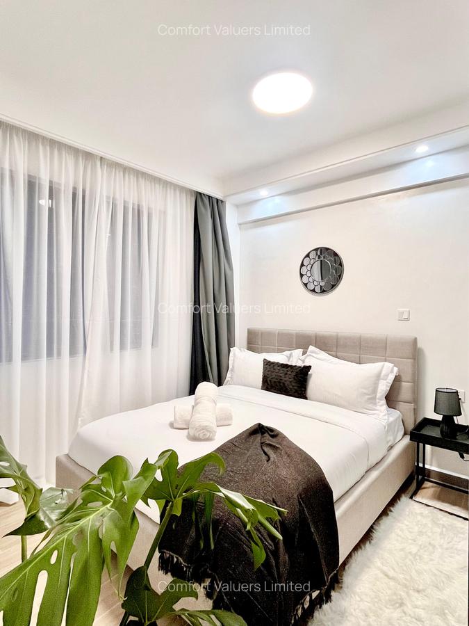 Serviced 2 Bed Apartment with En Suite at Riverside Drive - 6