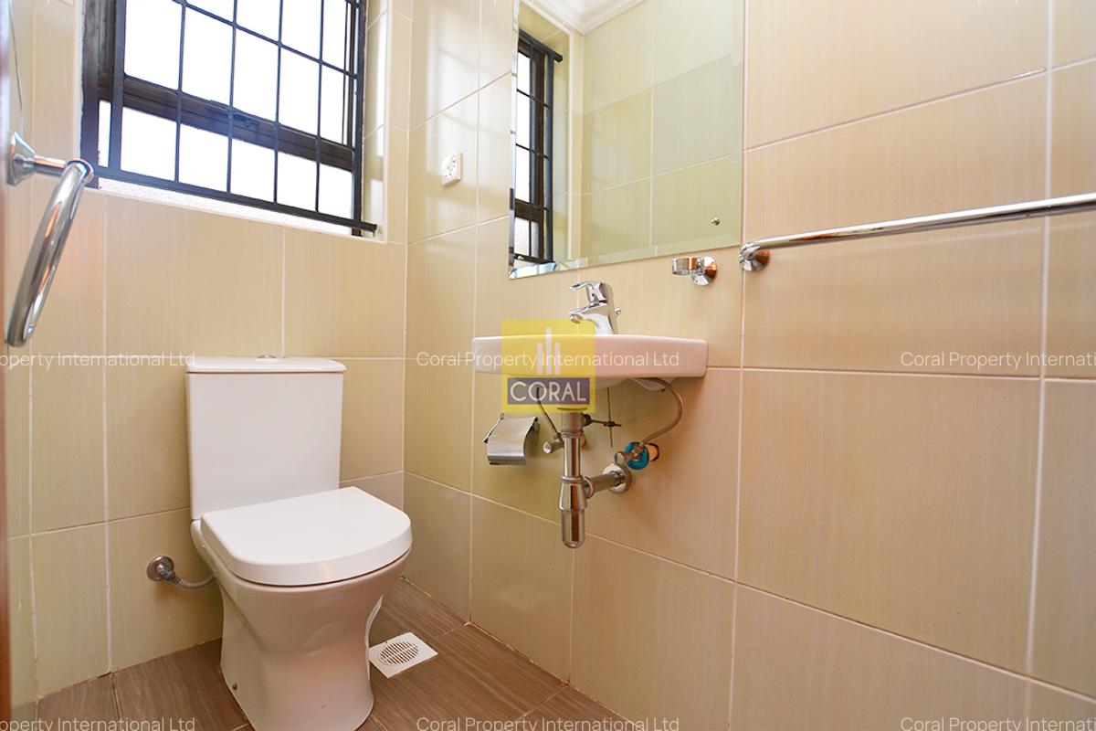 4 Bed House with Swimming Pool in Runda - 13