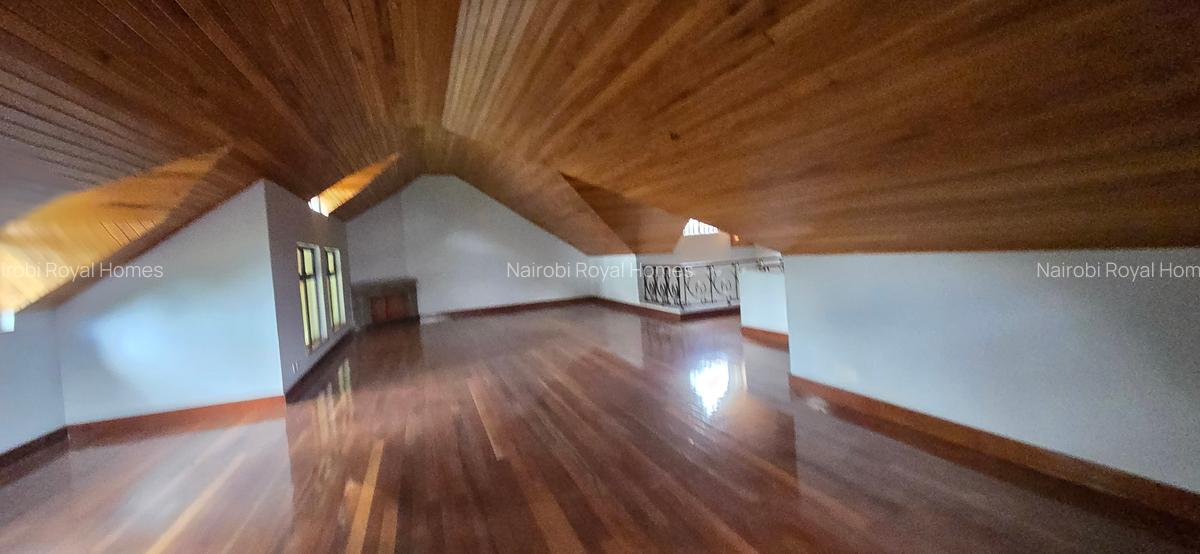 5 Bed Townhouse with En Suite at Lavington Off Convent Road - 20