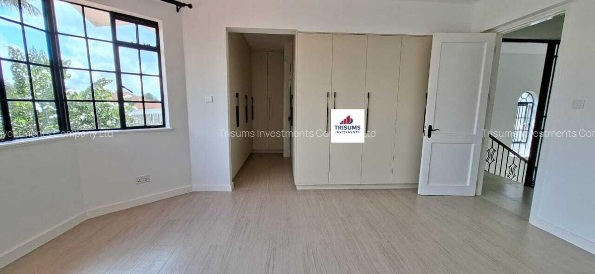 4 Bed House with En Suite in Westlands Area - 15