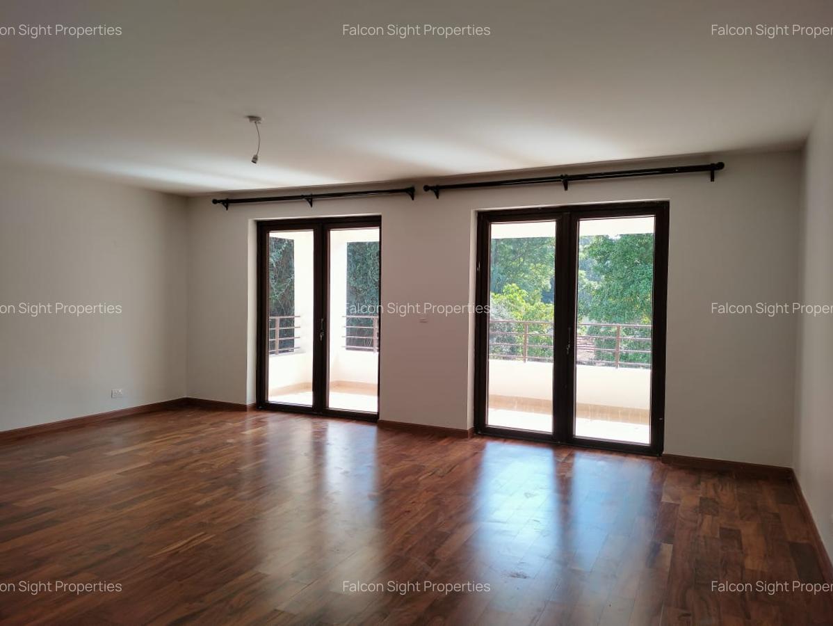 5 Bed Townhouse with Walk In Closet in Lavington - 4