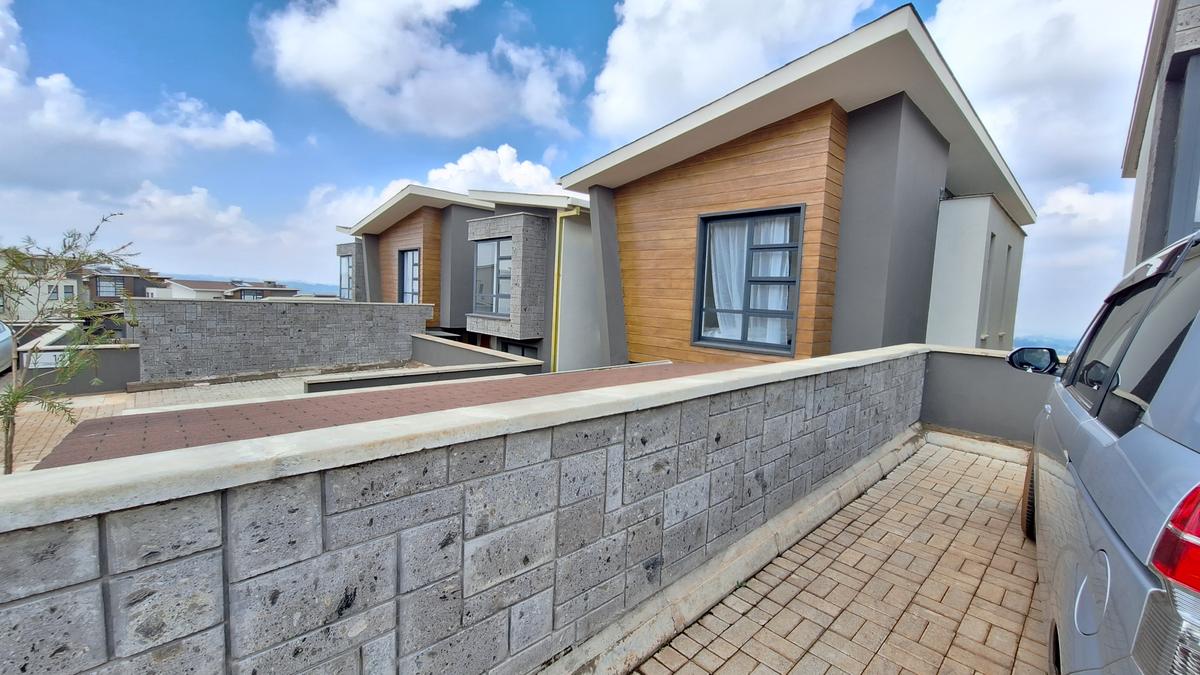 4 Bed Townhouse with En Suite at Tilisi Estate - 9