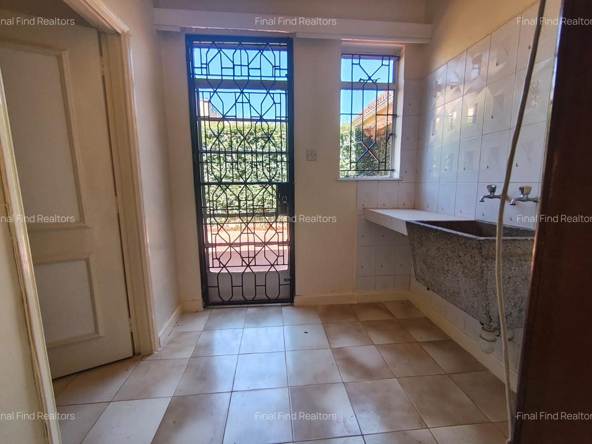 5 Bed House with Staff Quarters in Runda - 11