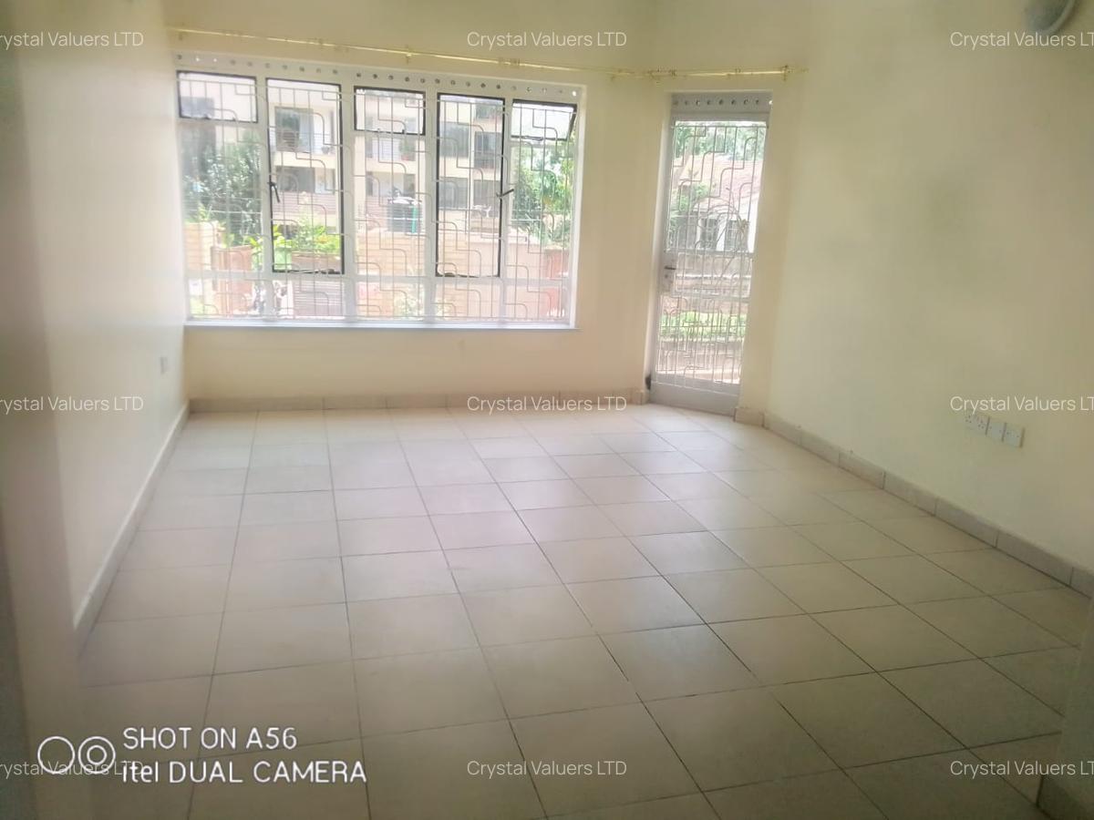 3 Bed Apartment with En Suite in Parklands - 16