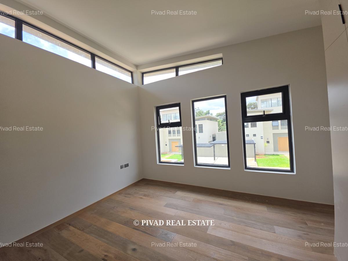 5 Bed House with Garden in Runda - 6