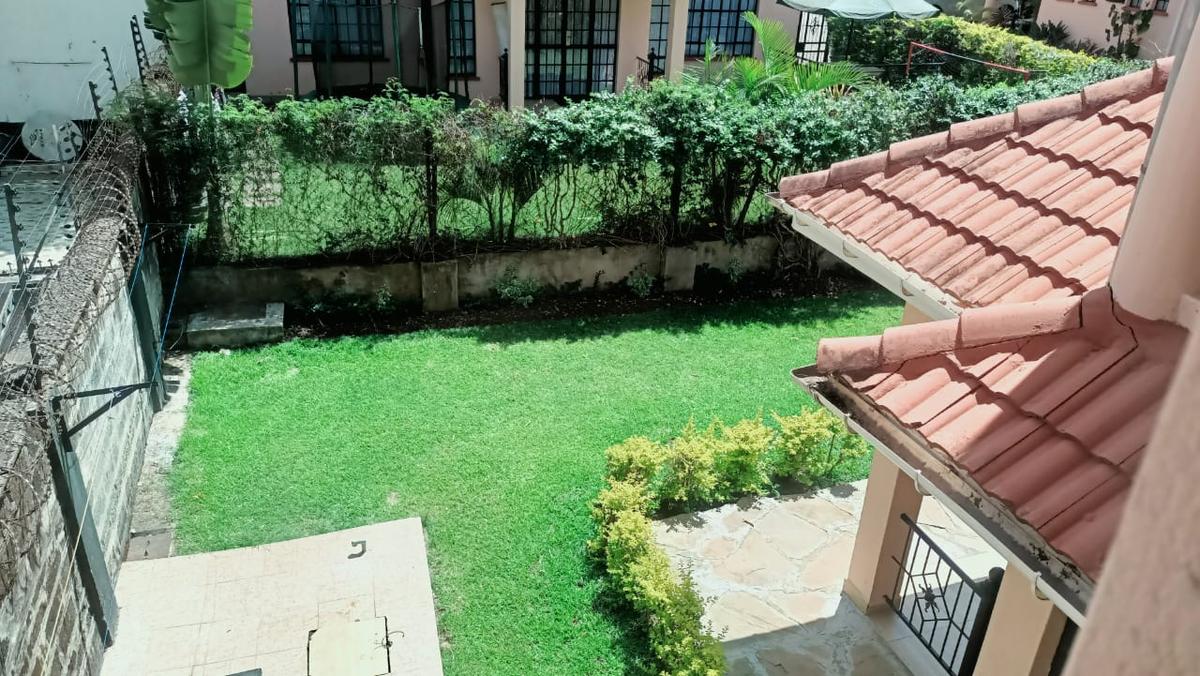 5 Bed Townhouse with En Suite in Lavington - 7