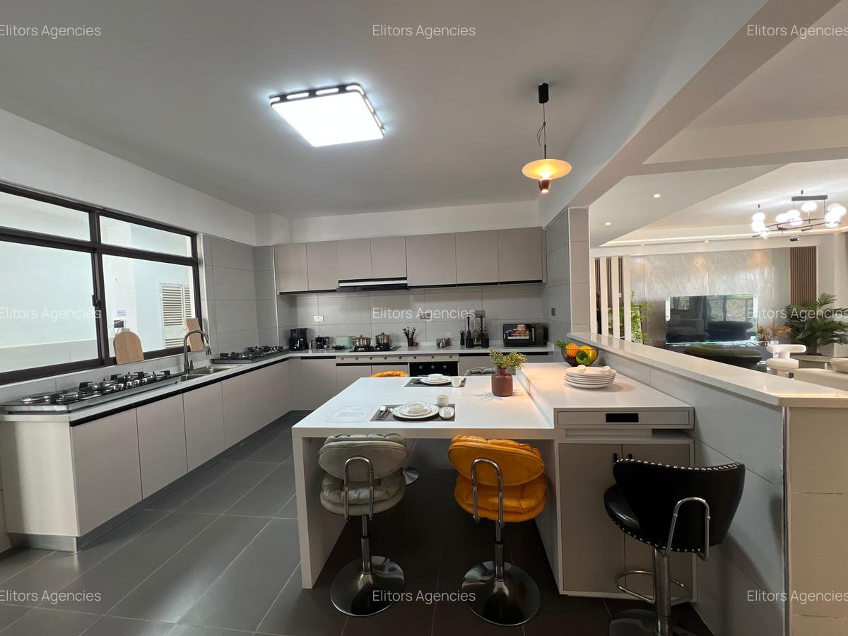 4 Bed Apartment with En Suite at Githunguri Road - 4