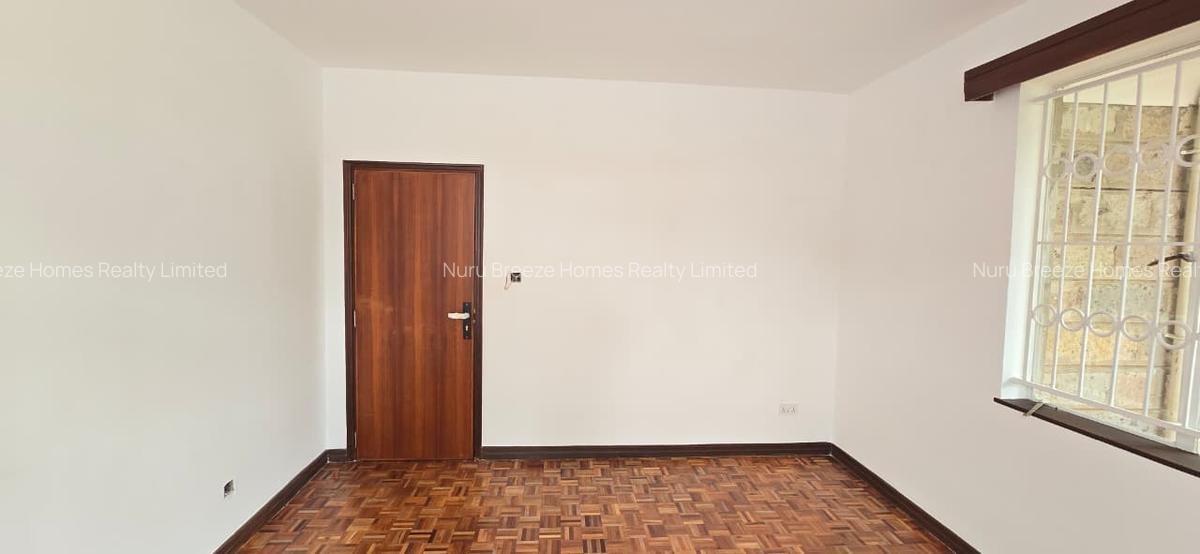 4 Bed House with En Suite in Runda - 8