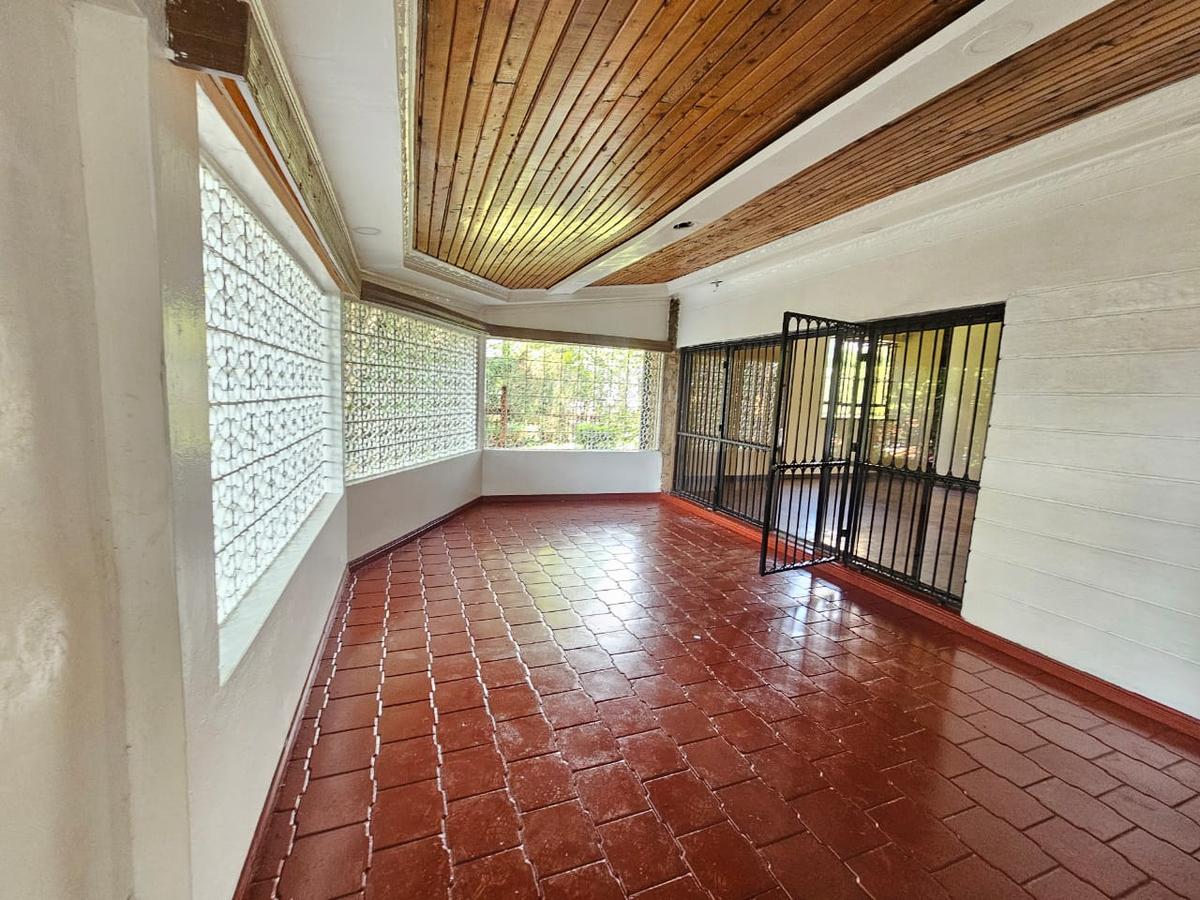 4 Bed House with En Suite in Runda - 15