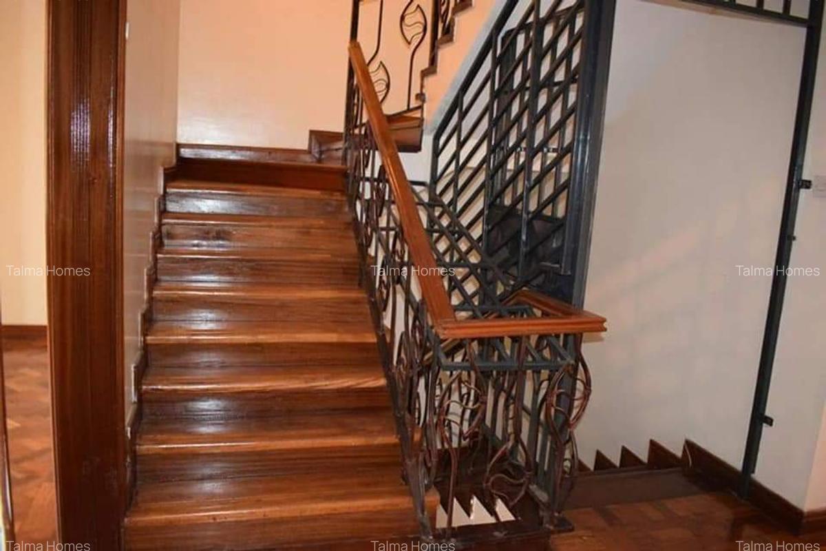 5 Bed Townhouse with En Suite at Off Riara Road - 6