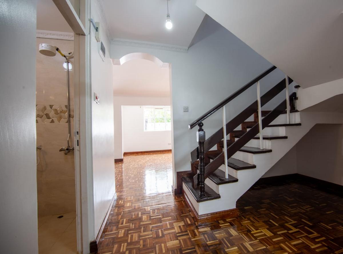 4 Bed Townhouse with En Suite in Lavington - 4