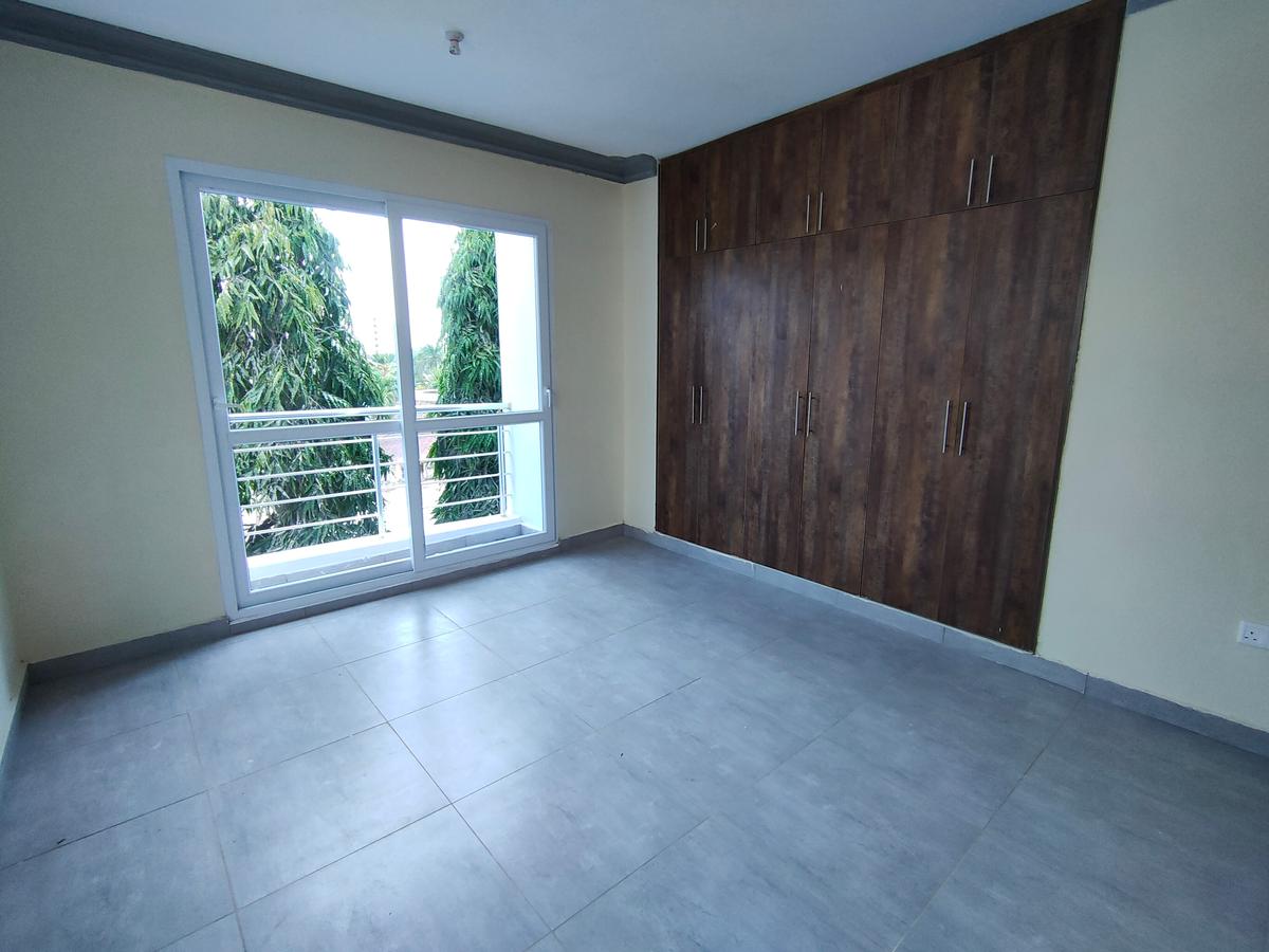 2 Bed Apartment with Swimming Pool in Nyali Area - 5