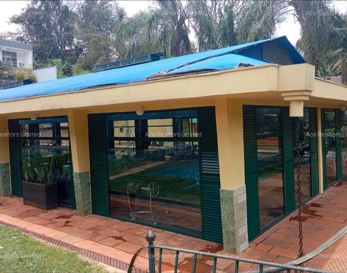 3 Bed Townhouse with En Suite at Off Brookside Drive - 18