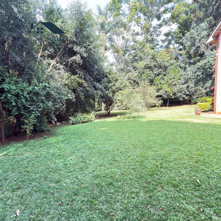 5 Bed House with En Suite at Rosslyn - 3