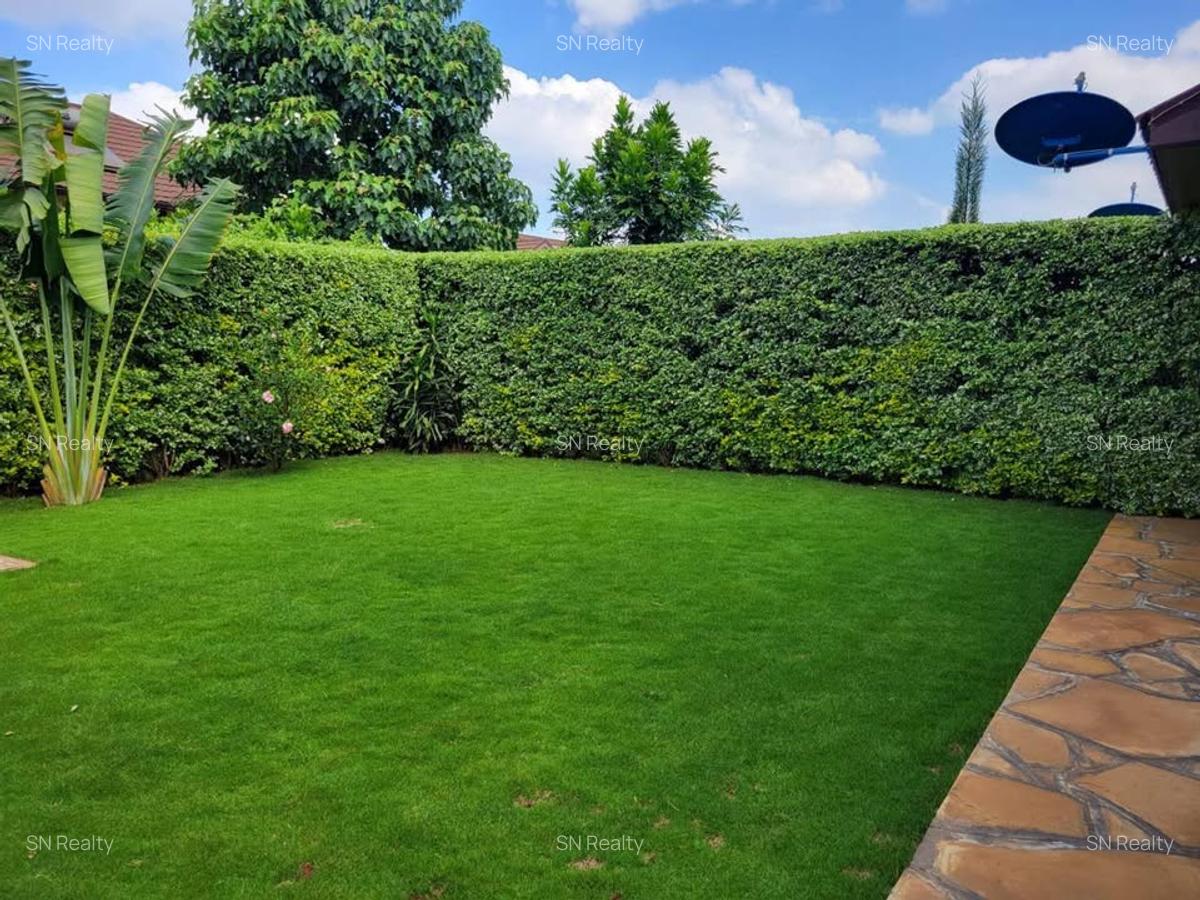 4 Bed Townhouse with En Suite in Kiambu Road - 2