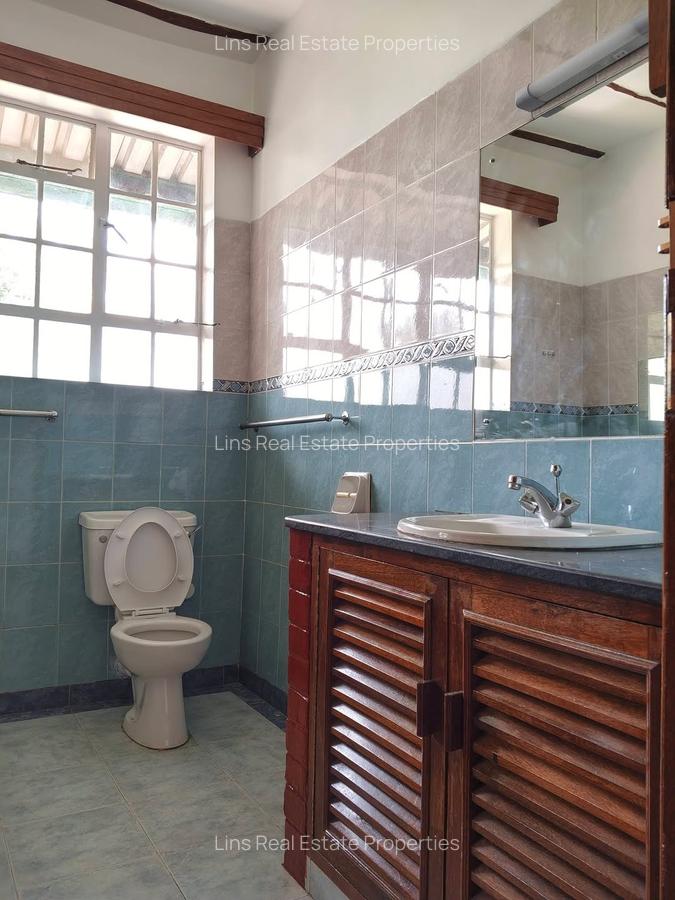 2 Bed Apartment with En Suite in Westlands Area - 10
