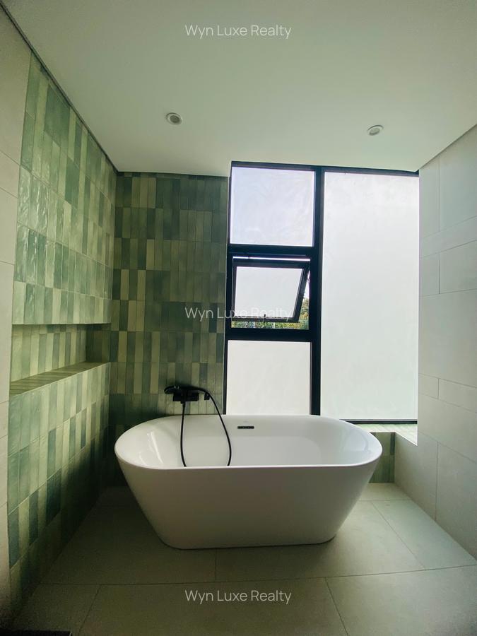 5 Bed Villa at Brookside - 13