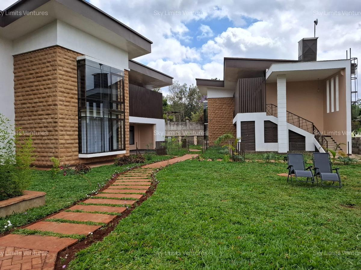 2 Bed Townhouse with En Suite in Ridgeways - 17